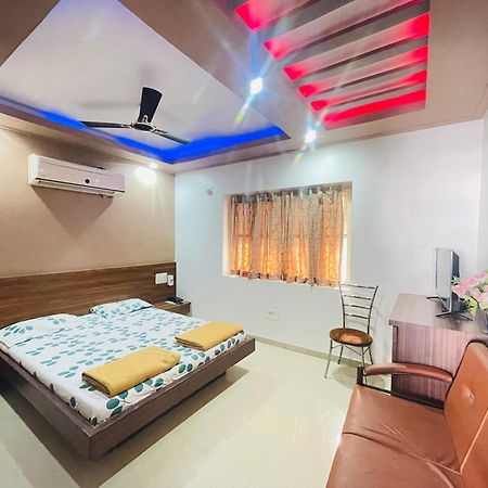 Hotel Rajdhani And Guest House Gujarat - Best Family Hotel In Halol Near Pavagadh And Halol Gidc Екстериор снимка