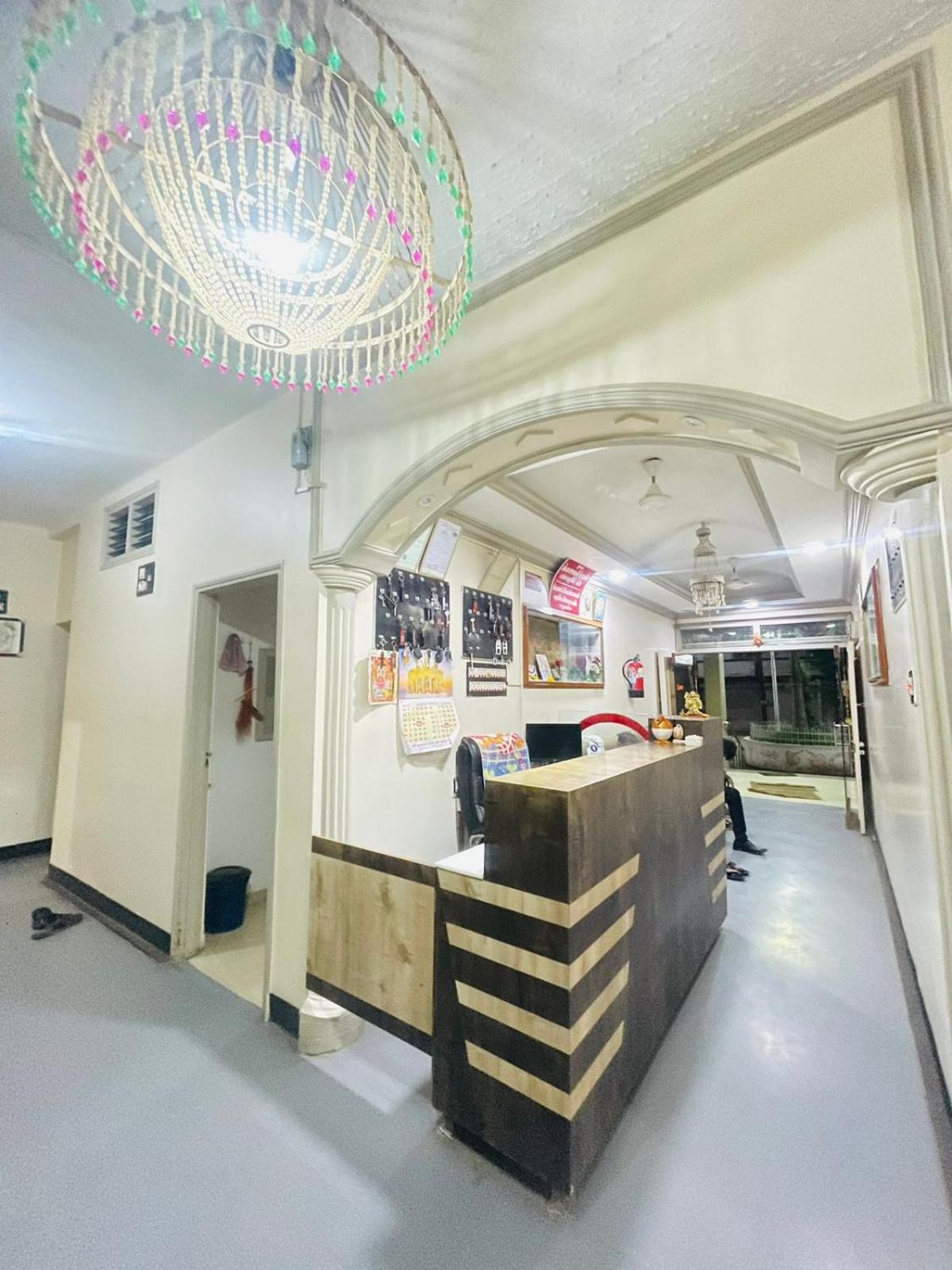 Hotel Rajdhani And Guest House Gujarat - Best Family Hotel In Halol Near Pavagadh And Halol Gidc Екстериор снимка
